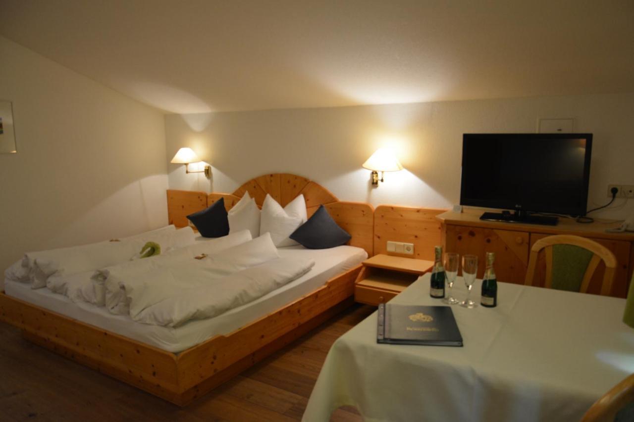 Hotel Am Romerweg 4*